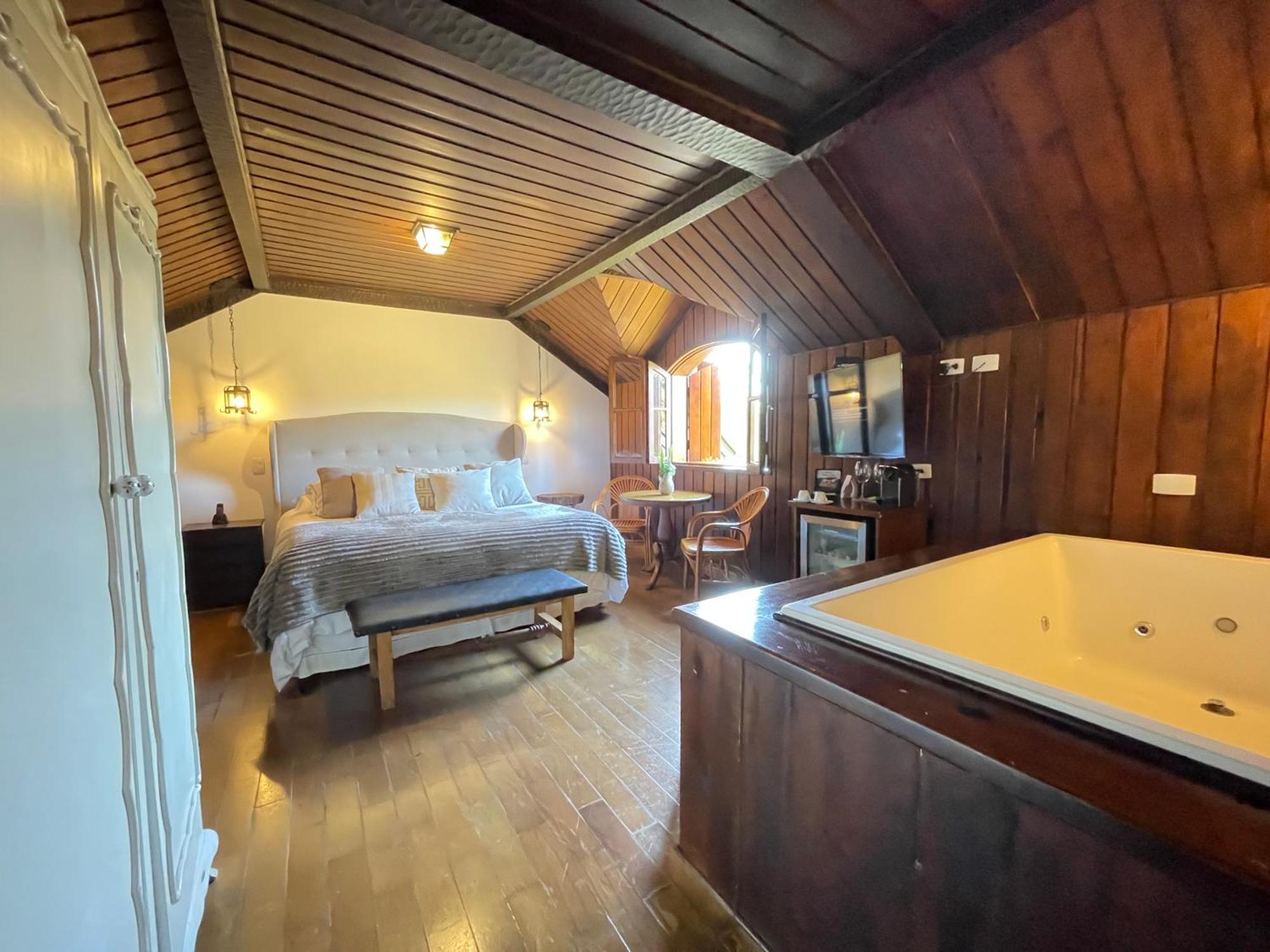 Alma Hotel Кампус-ду-Жордау Экстерьер фото