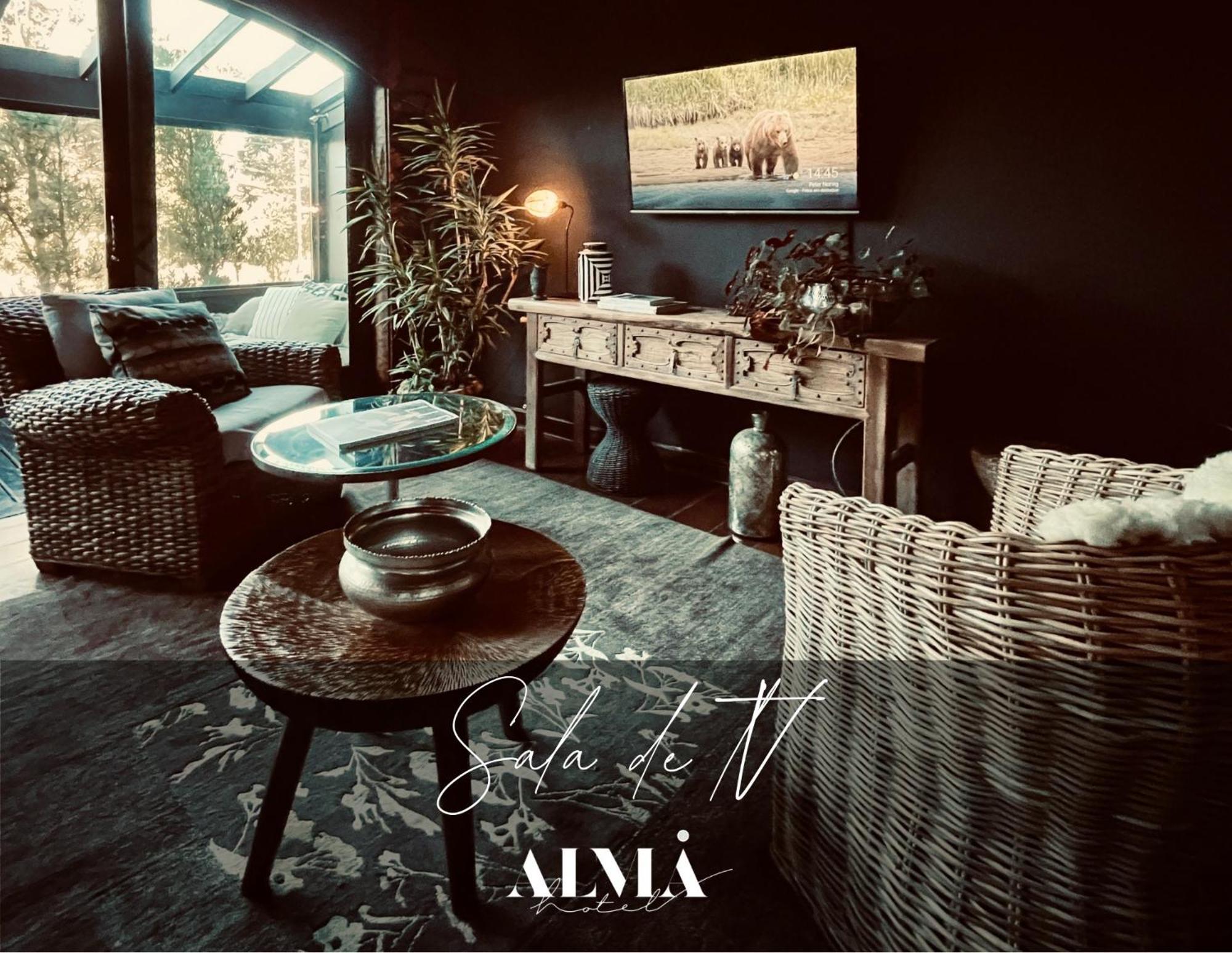 Alma Hotel Кампус-ду-Жордау Экстерьер фото